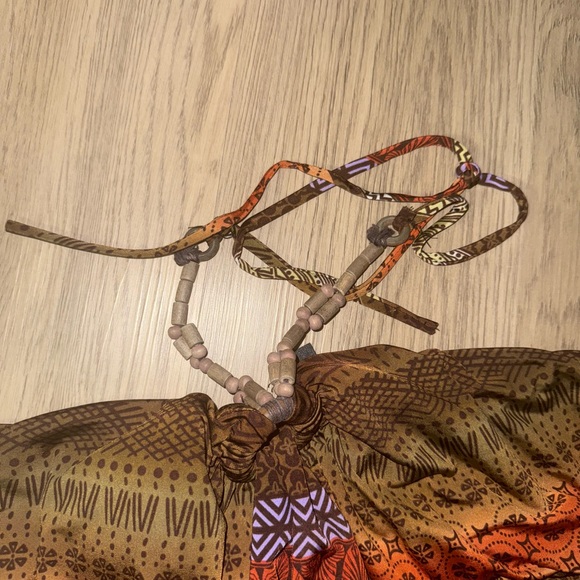 Colorful Patterned‎ Fabric - Picture 2 of 4